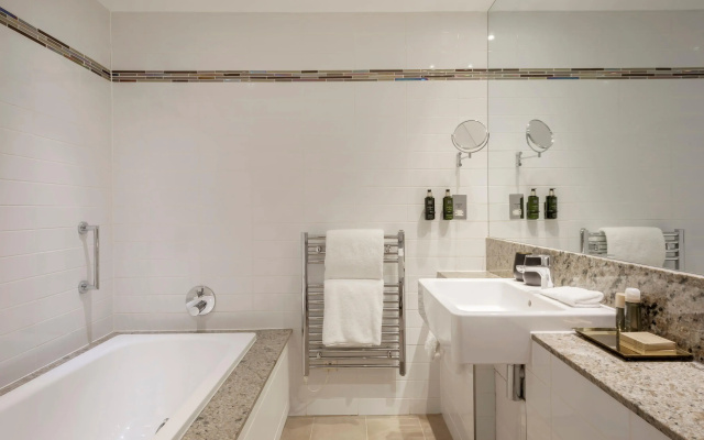 London Kensington by Melia
