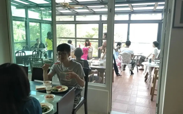Ji-Ye leisure land