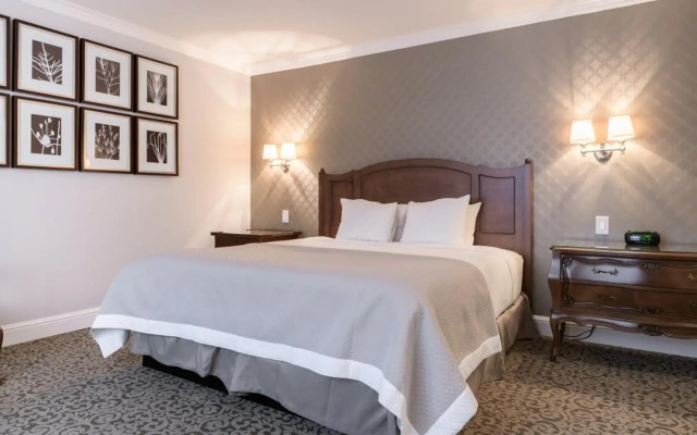 Woodcrest Hotel Cupertino