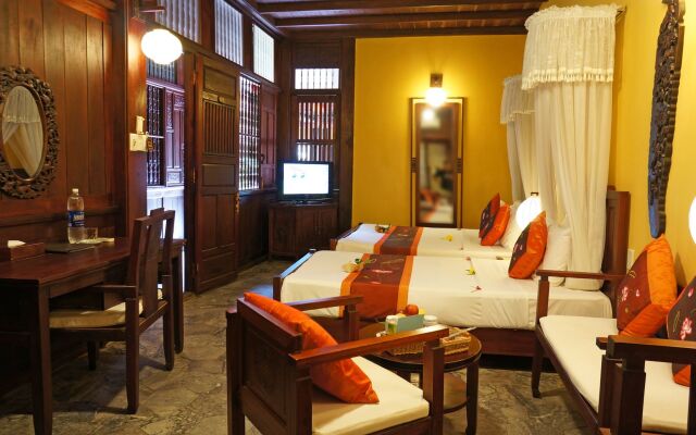 Vinh Hung Heritage Hotel