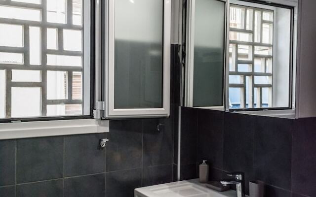 3bedroom Apartment Next To Panormou Metro Station