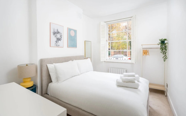 JOIVY Chic & Modern 2-Bed Flat W/ Patio In Pimlico