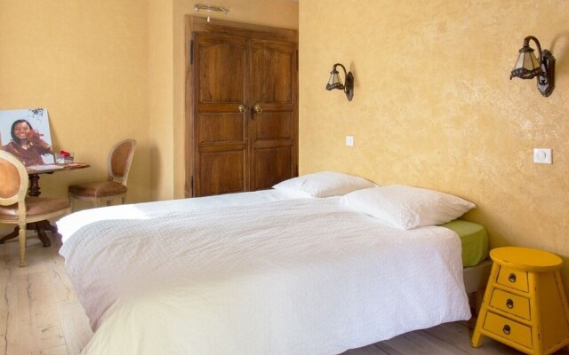 La Danse des Papillons - Campsite