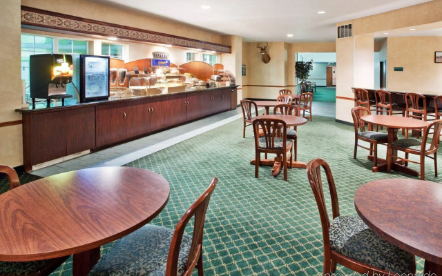 Holiday Inn Express St. Ignace-Lake Front by IHG