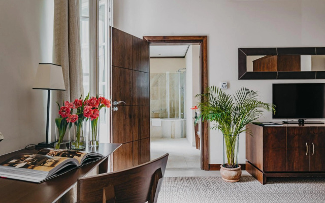 Mamaison Le Regina Boutique Hotel
