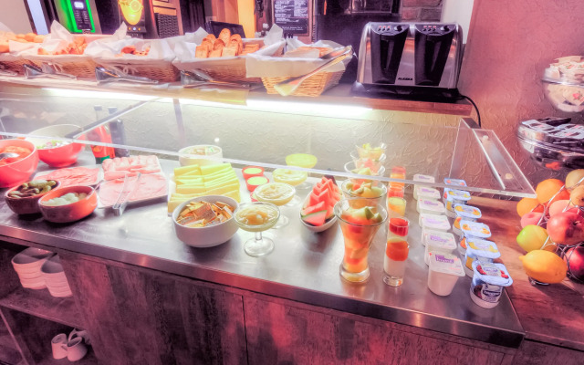 Logis Hotel Restaurant des Acacias Lille Tourcoing
