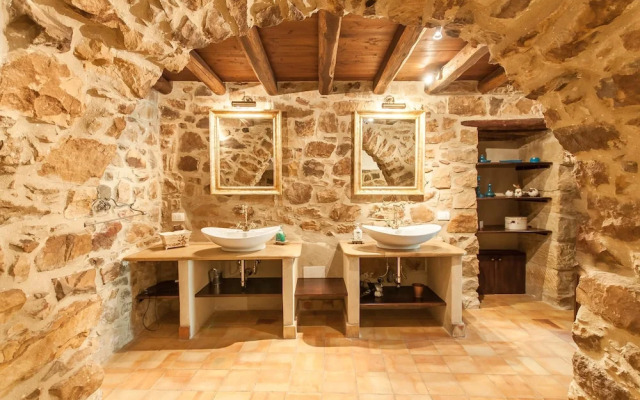 Villa Olmo With Private Pool