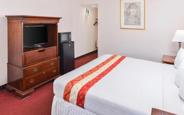 Americas Best Value Inn - Williamsburg/Lightfoot Area