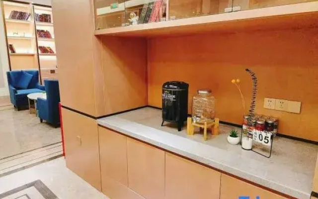 Vienna Hotel Chongqing West Station Square