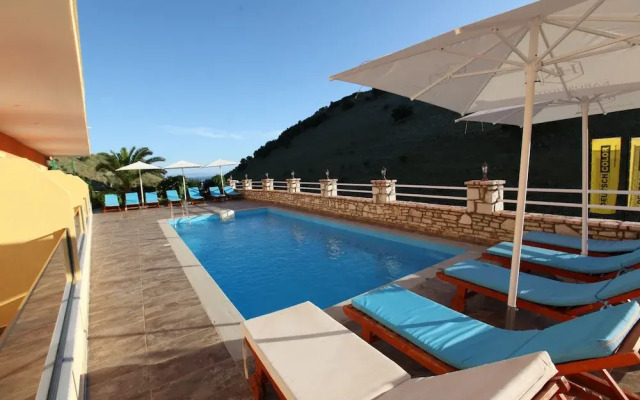 Karos Hotel Llaman