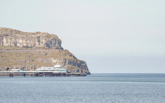 Orme's Edge @ No 9