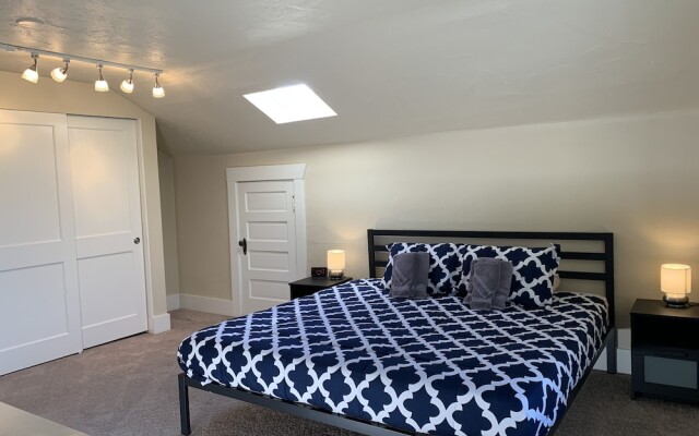 Seattle Vacation Home - Fremont House