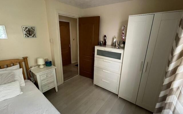 Stunning 3-bed Apartment in Croydon