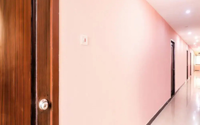 Iroomz Hotel New SS INN
