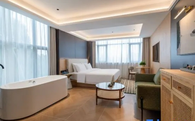 Qiwuli Hotel (Foshanxi Railway Station Shadi Airport)