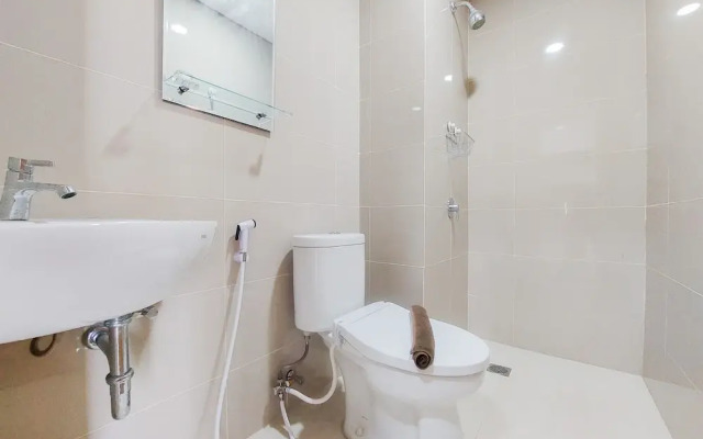 Good Location and Comfortable Studio Apartment B Residence
