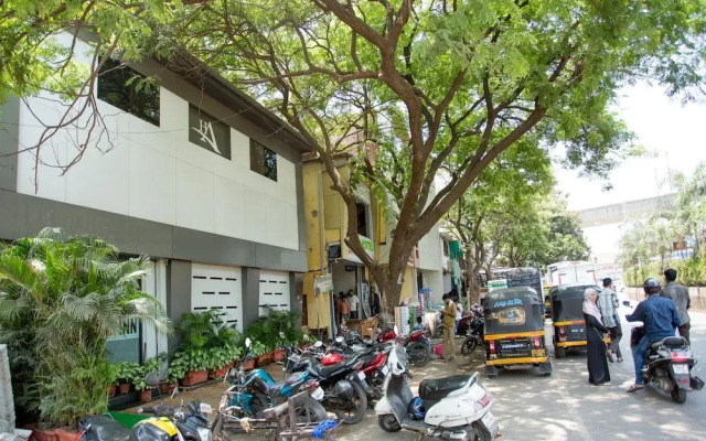 Oyo 7148 Adore Inn