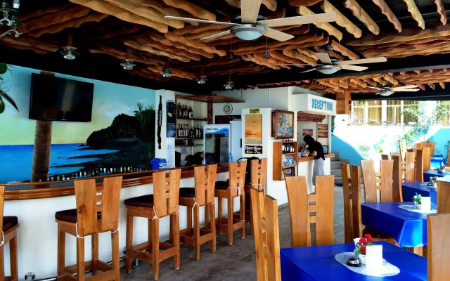 Montani Beach Resort Puerto Galera powered by Cocotel