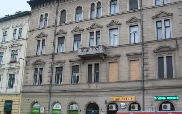 Sleepover City Center Hostel