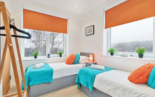 Chalk Cliff panoramic view apartment