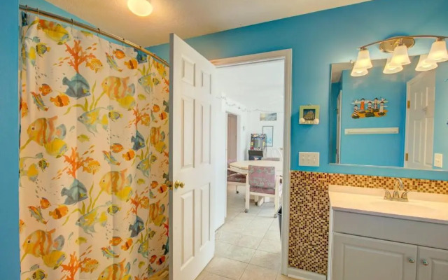 6170 - Poolside Paradise