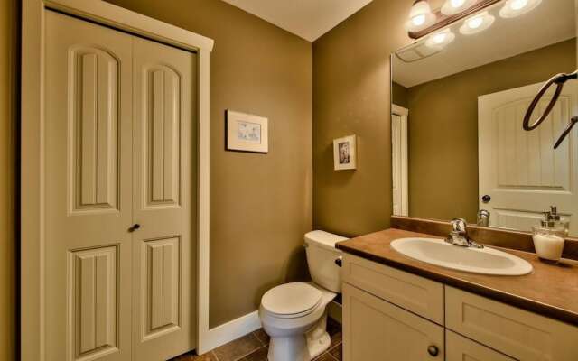 Pineview Lodge by Bear Country
