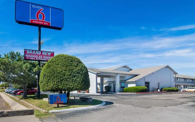 Studio 6-Oklahoma City, OK - Airport