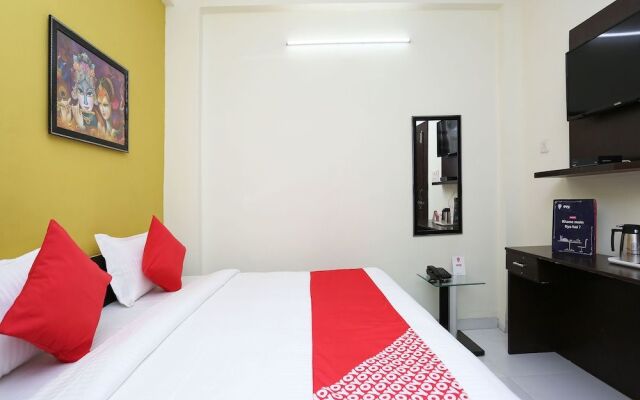 OYO 12127 Radhika Palace