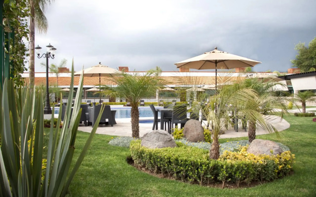 Hotel Ecce Inn & Spa