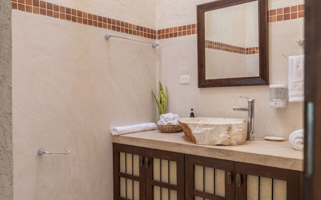 Casa Dos Lirios Boutique B&B