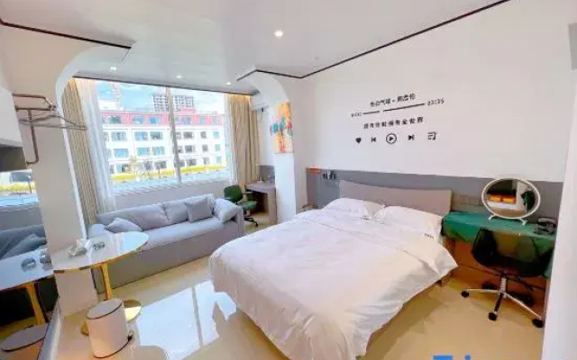 Baoshan Private Space Apartment (Qinghuahai Wetland Park)