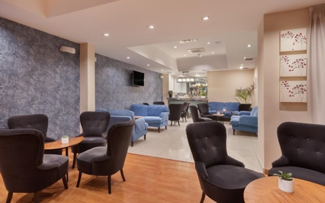 Plaza Suite Regency Hotel