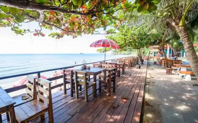 Baansuan Aokhai Beach Rayong