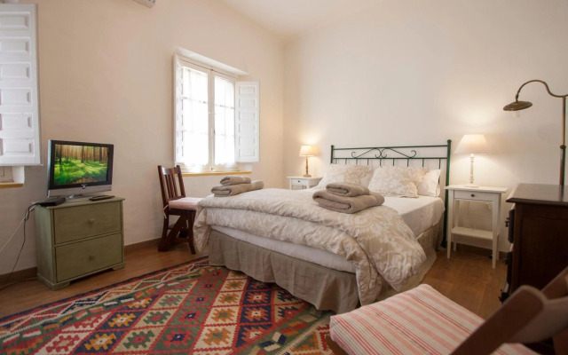 Champion Duplex Terrace and Garage Old Town 6 pax