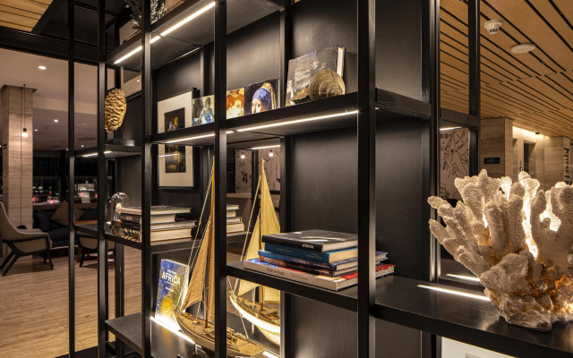 Atton Vina del Mar San Martin by Pullman