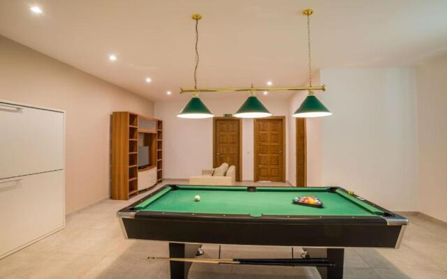 Sea Bank Villa Apartments