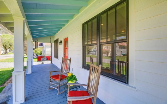 Stunning Damascus Vacation Rental w/ Fire Pit!