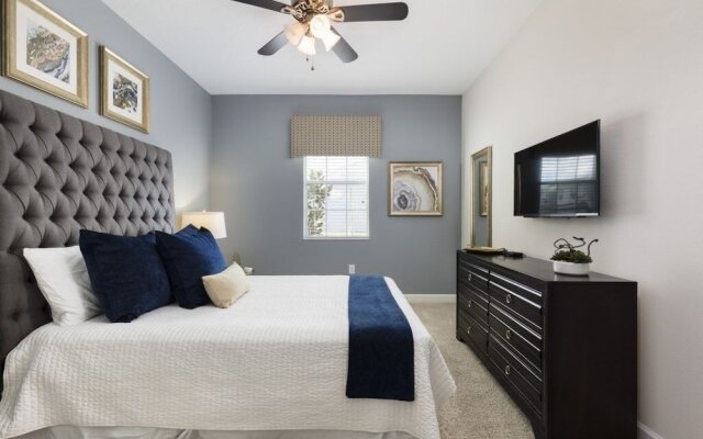 Champions Gate-9048sltstdjil 8 Bedroom Home