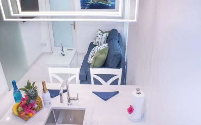 Raintree Suites