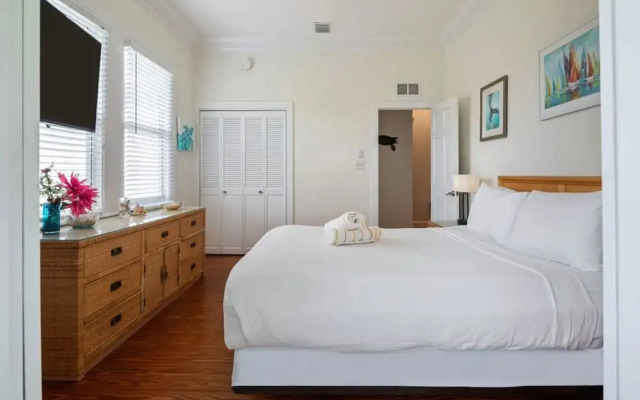 Sunnyside Up by Brightwild Pool Parking