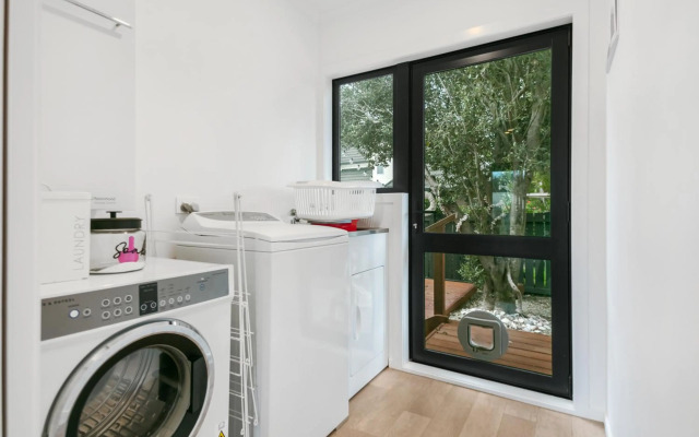 Sky Above Beach Below - Waihi Beach Holiday Home