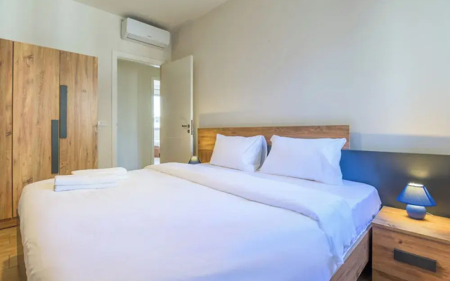 Alti 3-BR Apt by Santa Maria Jal el Dib