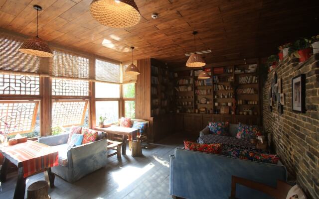 Zhangjiajie Xibujie Inn