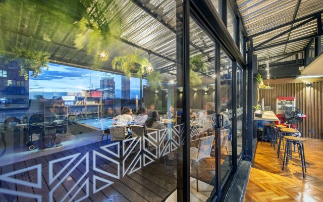 THE Posh Phayathai