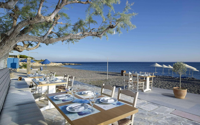 Coriva Beach Hotel & Bungalows