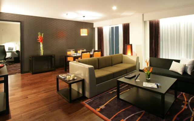Radisson Suites Bangkok Sukhumvit