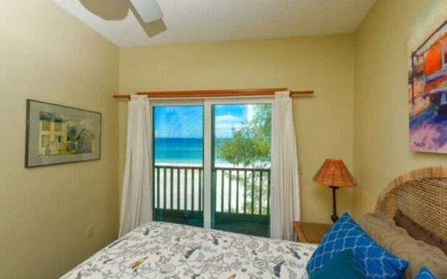 2903 Avenue F 3 Bedroom Home by RedAwning