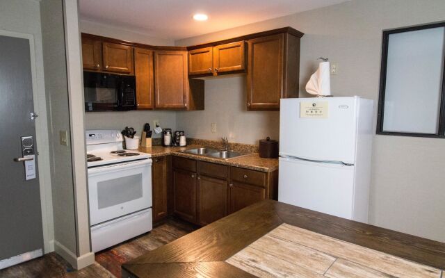 Empieria High Sierra Hotel