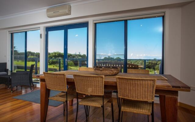 Kara Yaringa on Hill Street