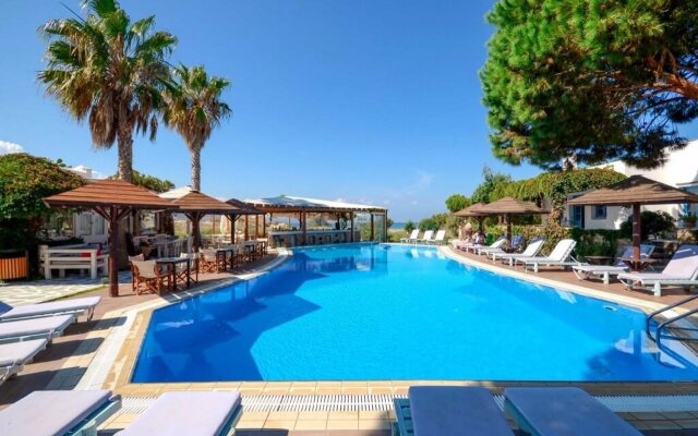 Alkyoni Beach Hotel
